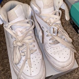 Nike Air Force mid big kids 5.5